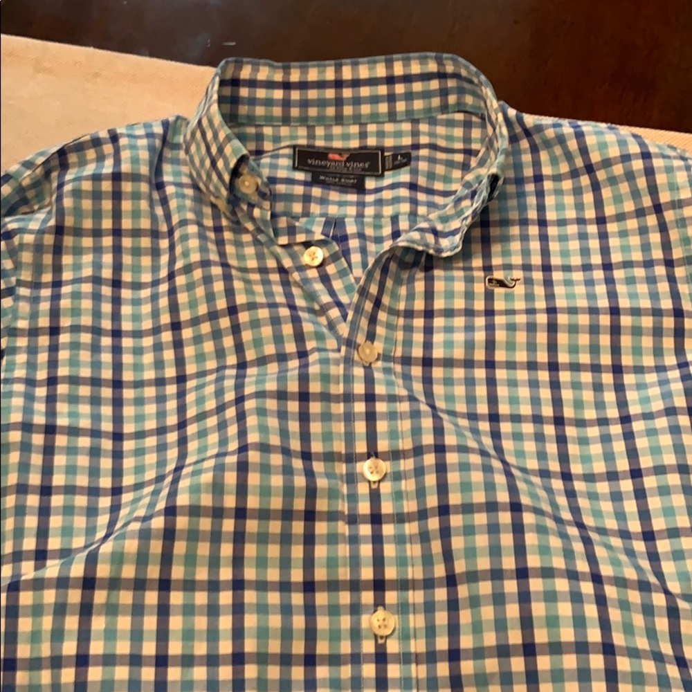 Vineyard Vines button down size L